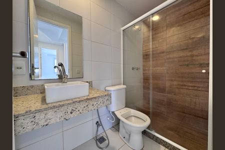 Casa de condomínio à venda com 163m², 4 quartos e 1 vagaBanheiro Social