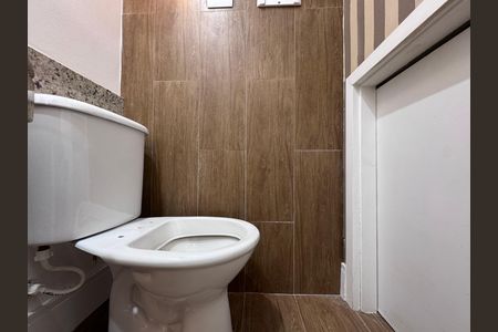 Casa de condomínio à venda com 163m², 4 quartos e 1 vagaLavabo