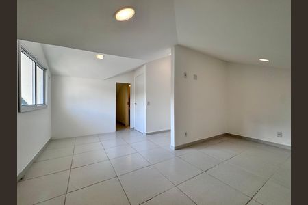Casa de condomínio à venda com 163m², 4 quartos e 1 vagaSuíte 2