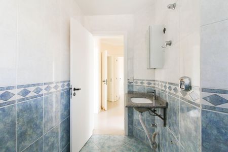 Casa à venda com 270m², 4 quartos e 2 vagasBanheiro 1