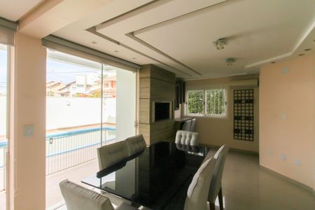 Casa à venda com 270m², 4 quartos e 2 vagasCozinha
