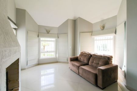 Sala de casa à venda com 4 quartos, 270m² em Moinhos de Vento, Canoas