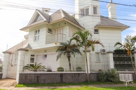 Casa à venda com 270m², 4 quartos e 2 vagasFachada