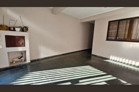 Casa à venda com 3 quartos, 177m² em Jordanópolis, São Paulo