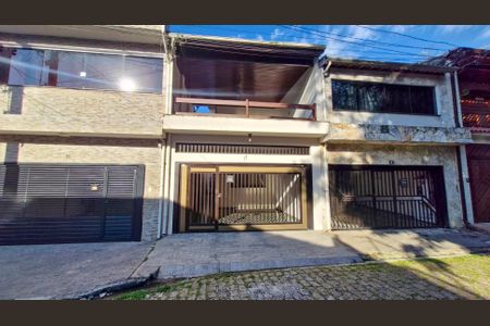 Casa à venda com 3 quartos, 177m² em Jordanópolis, São Paulo