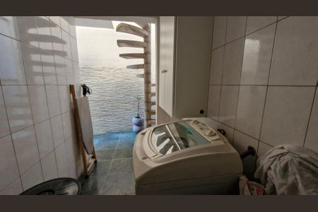 Casa à venda com 3 quartos, 177m² em Jordanópolis, São Paulo