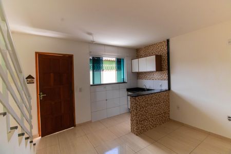 Casa à venda com 58m², 1 quarto e 1 vagaSala