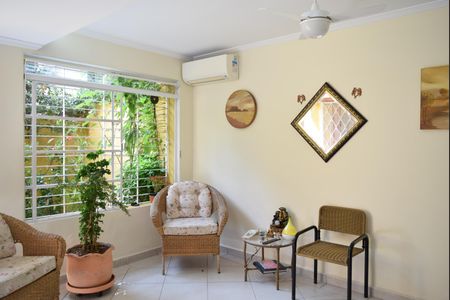 Casa à venda com 2 quartos, 200m² em Cerqueira César, São Paulo