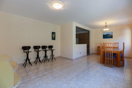 Sala de casa à venda com 2 quartos, 149m² em Vila Ester (zona Norte), São Paulo