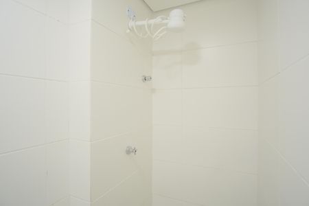 Banheiro de apartamento para alugar com 1 quarto, 38m² em Penha de França, São Paulo