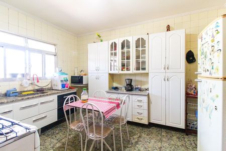 Casa à venda com 300m², 3 quartos e 2 vagasCozinha