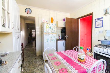 Casa à venda com 300m², 3 quartos e 2 vagasCozinha