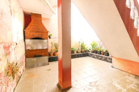 Casa à venda com 300m², 3 quartos e 2 vagasQuintal