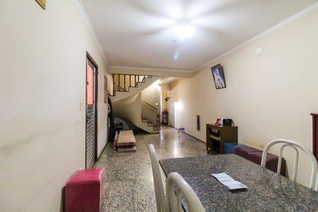 Sala de casa à venda com 3 quartos, 300m² em Vila Regina, São Paulo