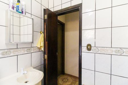 Casa à venda com 300m², 3 quartos e 2 vagasBanheiro