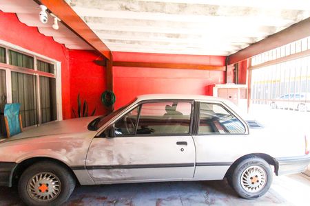 Casa à venda com 300m², 3 quartos e 2 vagasGaragem
