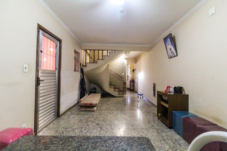 Sala de casa à venda com 3 quartos, 300m² em Vila Regina, São Paulo