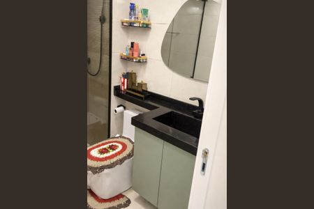 Apartamento para alugar com 72m², 3 quartos e 1 vagaBanheiro 