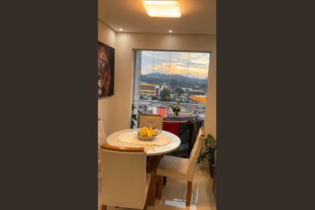 Sala de apartamento para alugar com 3 quartos, 72m² em Jardim Bela Vista, Guarulhos