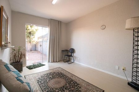 Sala 2 de casa para alugar com 2 quartos, 120m² em Alto da Xv, Curitiba