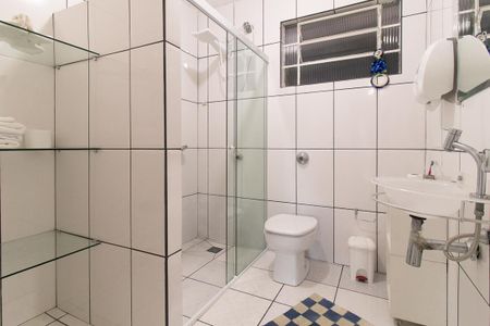 Casa para alugar com 120m², 2 quartos e 4 vagasBanheiro Social