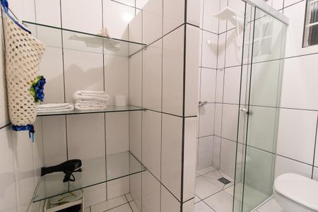 Casa para alugar com 120m², 2 quartos e 4 vagasBanheiro Social