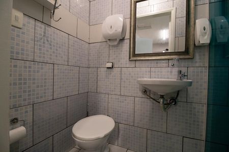 Casa para alugar com 120m², 2 quartos e 4 vagasBanheiro Social