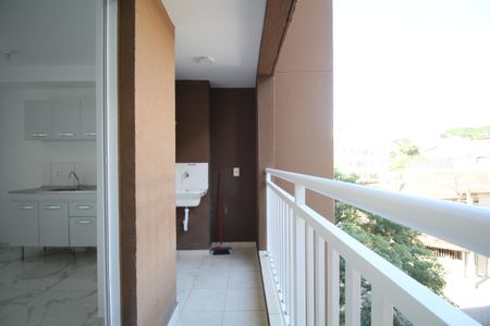 Varanda  de apartamento para alugar com 2 quartos, 42m² em Jardim Umarizal, São Paulo