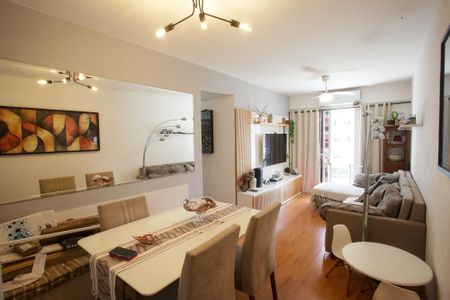 Sala de apartamento para alugar com 3 quartos, 82m² em Taquara, Rio de Janeiro