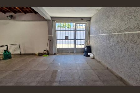 Casa à venda com 2 quartos, 171m² em Campo Grande, São Paulo