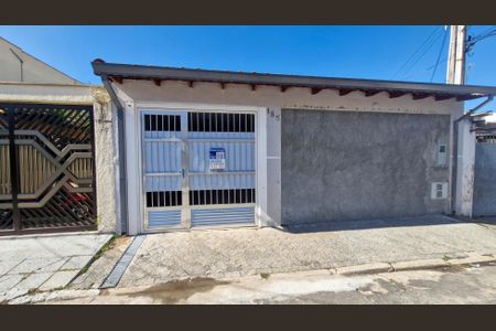 Casa à venda com 2 quartos, 171m² em Campo Grande, São Paulo