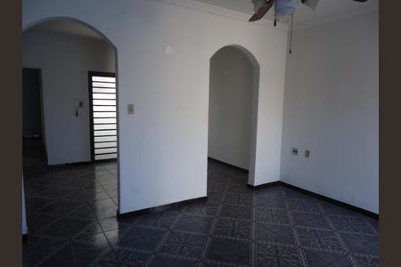 Casa à venda com 5 quartos, 248m² em Vila Joaquim Inacio, Campinas
