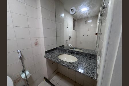 Apartamento à venda com 175m², 3 quartos e 1 vagaBanheiro do Quarto 2