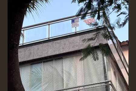 Apartamento à venda com 175m², 3 quartos e 1 vagaPlaquinha
