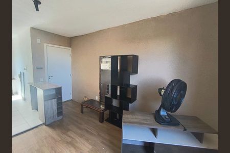 Sala de apartamento para alugar com 2 quartos, 40m² em Hípica, Porto Alegre