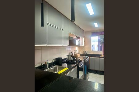 Cozinha de apartamento para alugar com 2 quartos, 45m² em Lagoinha, São Gonçalo