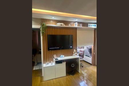 Sala de apartamento para alugar com 2 quartos, 45m² em Lagoinha, São Gonçalo