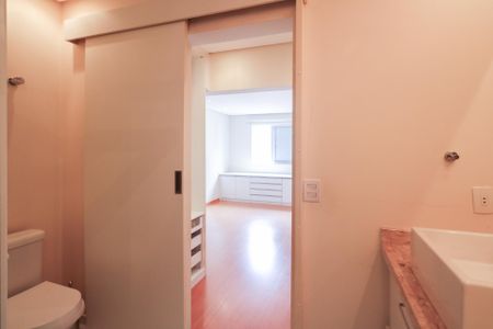 Apartamento à venda com 118m², 2 quartos e 1 vagaBanheiro da Suíte
