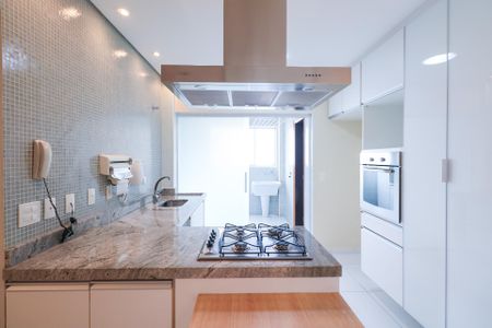 Apartamento à venda com 118m², 2 quartos e 1 vagaCozinha