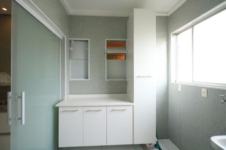 Apartamento à venda com 118m², 2 quartos e 1 vagaÁrea de Serviço