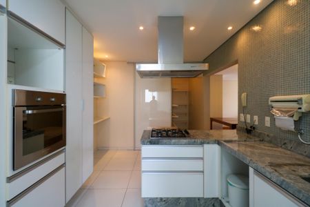 Apartamento à venda com 118m², 2 quartos e 1 vagaCozinha