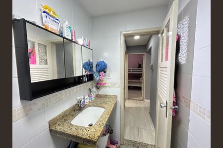Casa de condomínio à venda com 70m², 2 quartos e sem vagaBanheiro