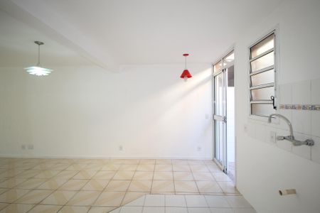 Casa de Condomínio para alugar com 3 quartos, 84m² em Jardim Itu, Porto Alegre