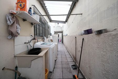 Casa à venda com 120m², 3 quartos e 2 vagasCozinha e Área de Serviço