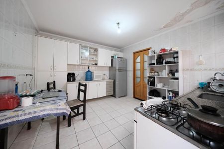Casa à venda com 120m², 3 quartos e 2 vagasCozinha e Área de Serviço