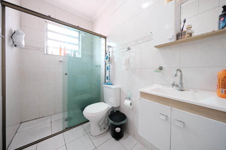 Casa à venda com 120m², 3 quartos e 2 vagasBanheiro