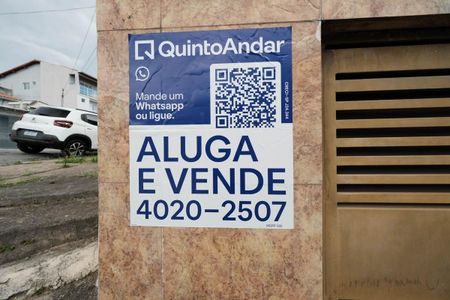 Casa à venda com 120m², 3 quartos e 2 vagasFachada