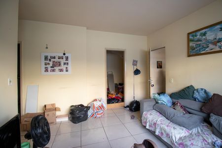 Sala de casa para alugar com 2 quartos, 55m² em Penha, Rio de Janeiro