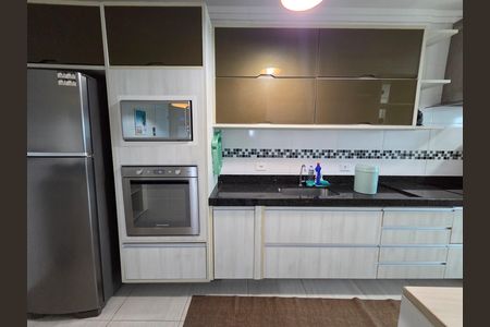 Apartamento para alugar com 96m², 2 quartos e 2 vagas Apartamento para alugar com 96m², 2 quartos e 2 vagasCozinha