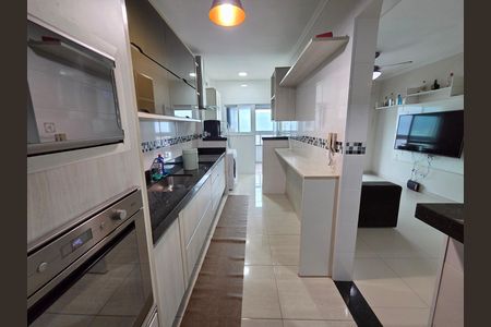 Apartamento para alugar com 96m², 2 quartos e 2 vagas Apartamento para alugar com 96m², 2 quartos e 2 vagasCozinha